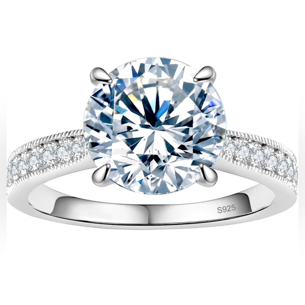 Moissanite Ring 1.5 carat. Size 6.